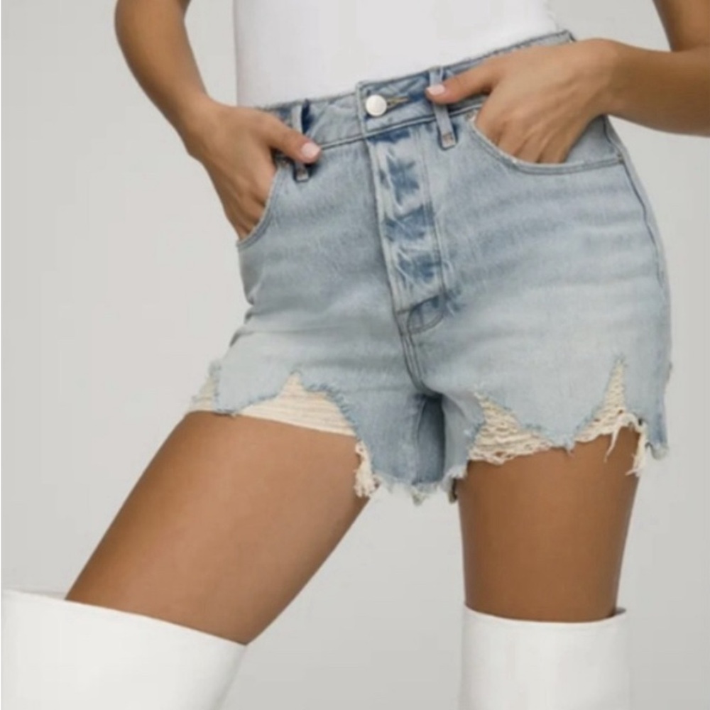 GOOD AMERICAN Bombshell Cutoff Denim Jean Shorts Distressed Button Fly Size 8/29